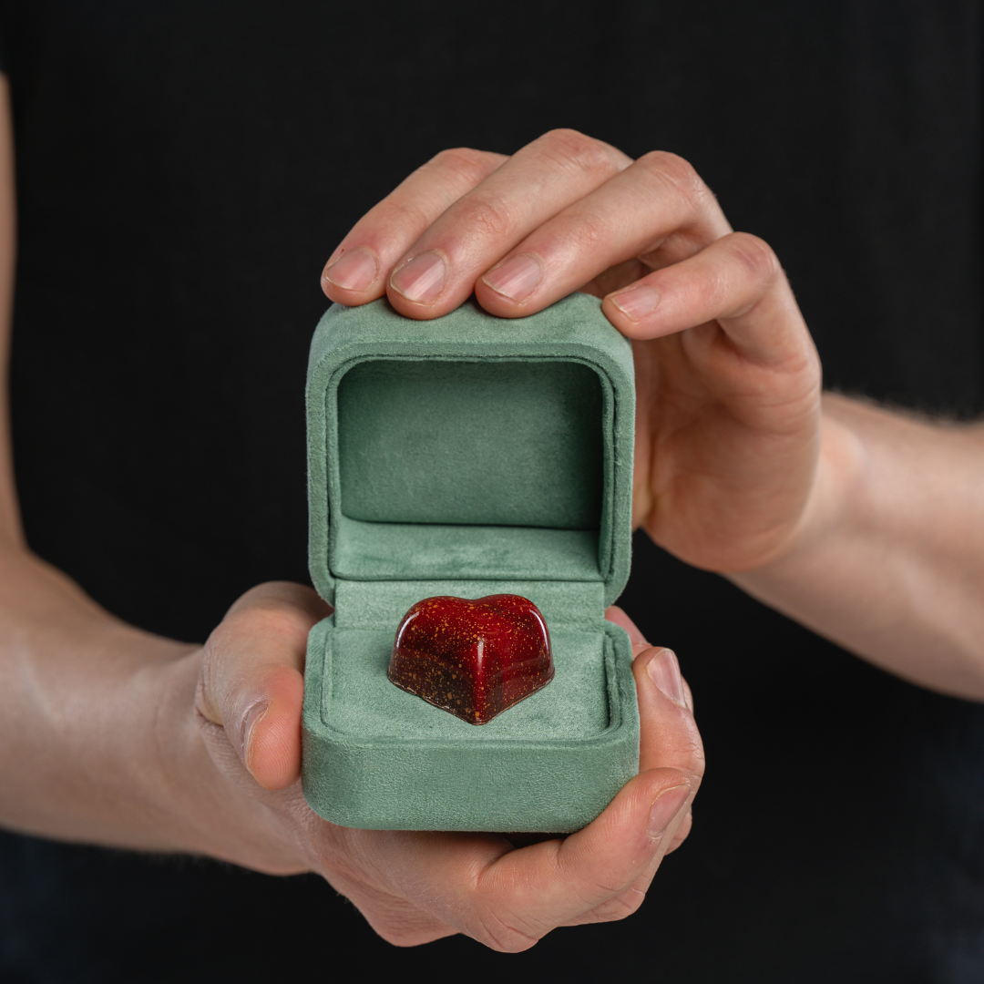 veganepralinen-valentinstag-ringschatulle_3061d55b-e2ed-4b0f-a6d4-ca17ea48bf55
